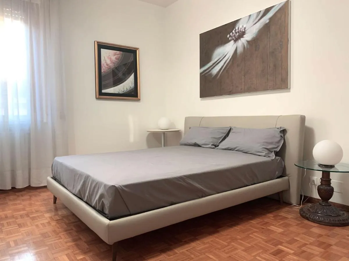 Mini Suite Κρεμόνα Διαμέρισμα
